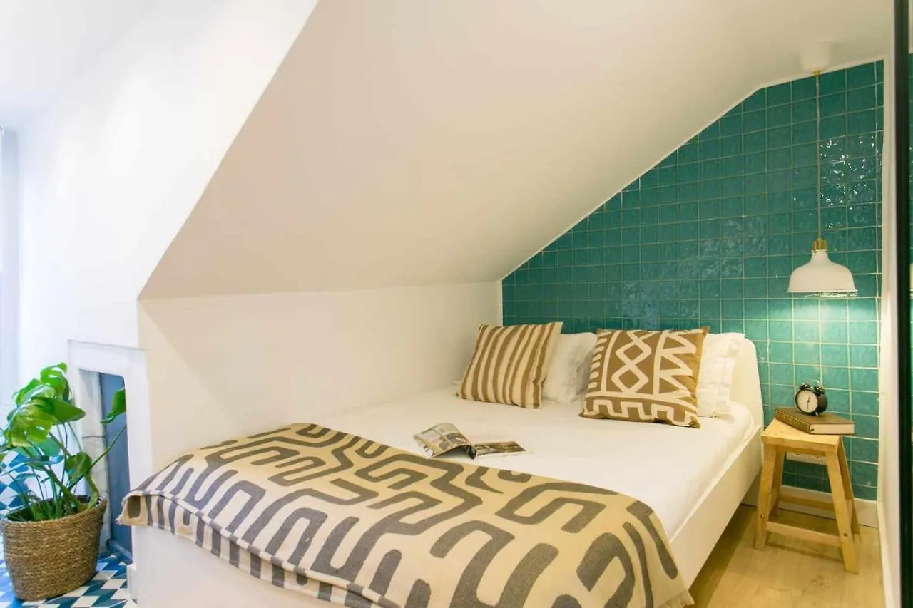 Cozy Blue Attic Lx Factory 1 De Maio Apartment Lisbon Portugal