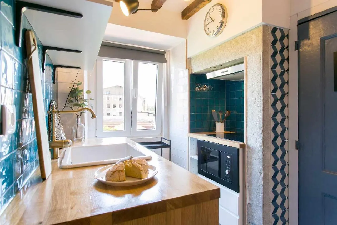 Cozy Blue Attic Lx Factory 1 De Maio Apartment Lisbon 0*,